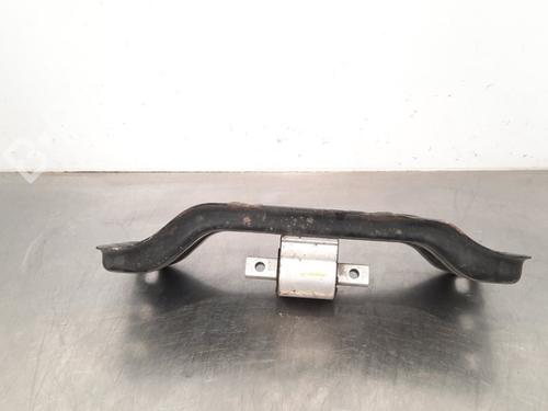 Used Gearbox mount MERCEDES-BENZ C-CLASS (W205) C 220 BlueTEC / d (205.002, 205.004) (170 hp) 17113616