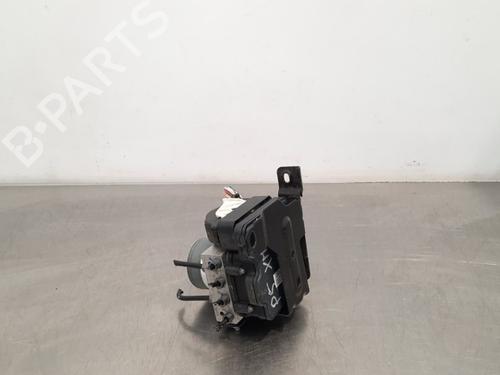 Used ABS pump PEUGEOT 308 II (LB_, LP_, LW_, LH_, L3_) 1.5 BlueHDi 130 (131 hp) 15040917