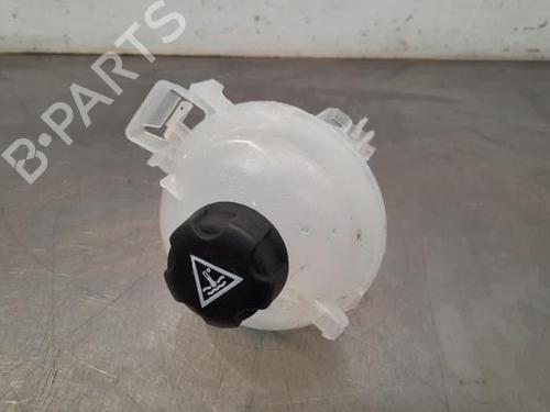 Used Expansion tank PEUGEOT 5008 II (MC_, MJ_, MR_, M4_) 1.2 THP (MRHNYH, MRHNYW, MRHNSJ, MRHNSU, MRHNSM) (131 hp) 23601059