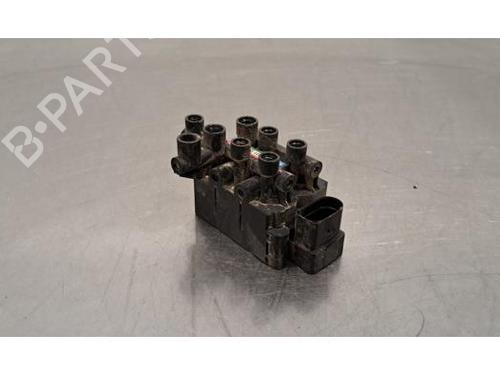 Used Suspension compressor PORSCHE TAYCAN (Y1A) Performance Battery Plus (Y1AAA1) (476 hp) 29621390