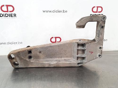 Used Gearbox mount BMW X4 (F26) xDrive 20 d (190 hp) 10884434