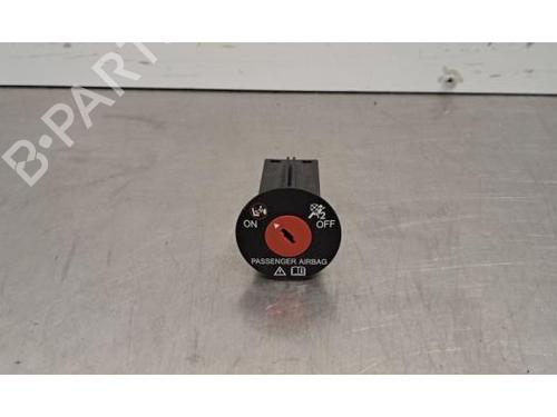 electronic-module-suzuki-vitara-ly-2015-32253207 main image