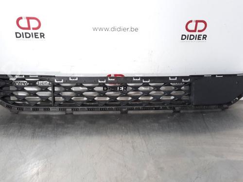 Used Grille HYUNDAI TUCSON (TL, TLE) 2.0 CRDi All-wheel Drive (136 hp) 10901305