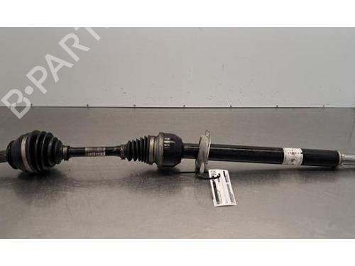Used Right front driveshaft Right front driveshaft MERCEDES-BENZ CLA (C118) CLA 200 Mild-Hybrid (118.387) (163 hp) 40517748 40517748