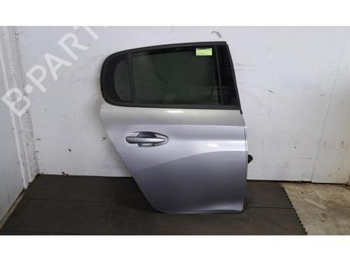 Used Right rear door PEUGEOT 208 II (UB_, UP_, UW_, UJ_) e-208 (136 hp) 29441242