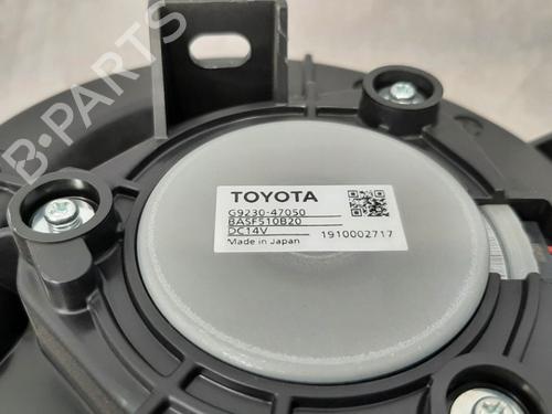 Heater blower motor TOYOTA COROLLA Estate (_E21_) 1.8 Hybrid (ZWE211W) | BP17112971M62 