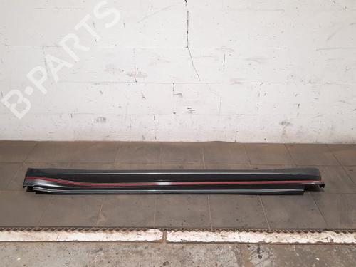 Used Left sideskirt NISSAN JUKE (F15) 1.6 DIG-T NISMO (200 hp) 23598760