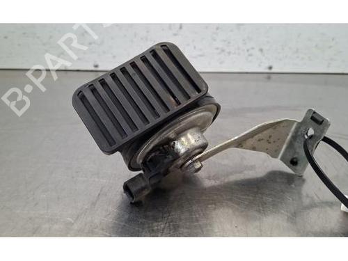 horn-volvo-xc40-536-2017-39642334 main image