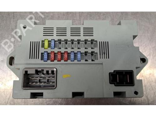 Fuse box LAND ROVER RANGE ROVER SPORT II (L494) 3.0 SDV6 4x4 | BP25348113E1 
