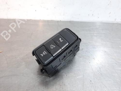 Used Switch KIA SPORTAGE IV (QL, QLE) 2.0 CRDi AWD (136 hp) 15789593