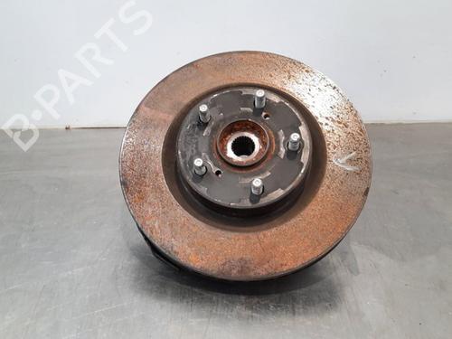 Used Right front steering knuckle TOYOTA AURIS Estate (_E18_) 1.3 Dual-VVTi (NRE180_) (99 hp) 18236646