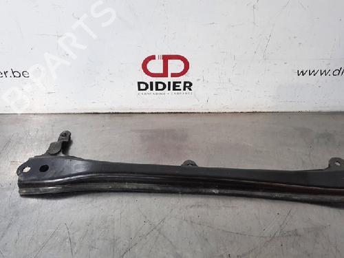 Brazo suspension delantero izquierdo TOYOTA COROLLA Saloon (_E21_) 1.6 VVTi (ZRE210) (132 hp) 10874247