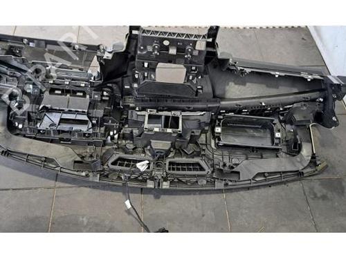 Dashboard PEUGEOT 308 III (FB_, FH_, FP_, F3_, FM_) e-308 (FMZKWZ) | BP28483807C46 