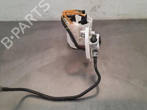 Used Fuel pump MERCEDES-BENZ A-CLASS Saloon (V177) AMG A 35 4-matic (177.151) (306 hp) 23604430