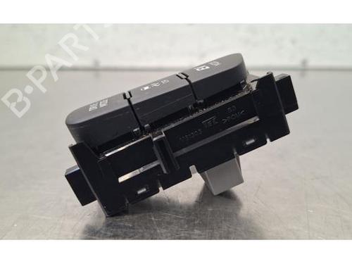 Switch TOYOTA YARIS CROSS (MXP_) 1.5 Hybrid AWD-i (MXPJ16) | BP40289208I30 - Image 3