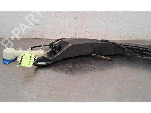 Used Windscreen washer tank PEUGEOT 308 III (FB_, FH_, FP_, F3_, FM_) PureTech 130 (FPHNSL, FPHNST) (131 hp) 25610708