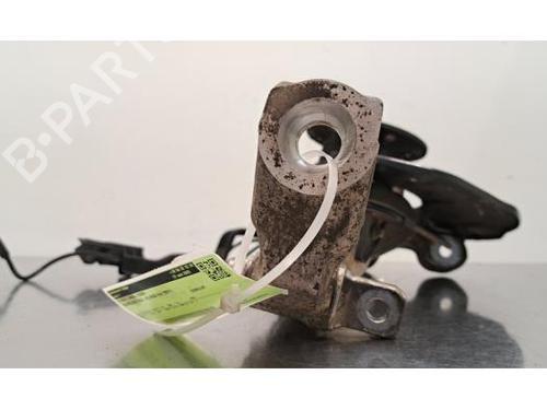 Left front steering knuckle MERCEDES-BENZ GLC (X253) 220 d 4-matic (253.915) | BP26171562M25 