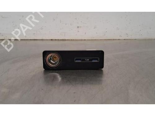 Used Electronic module LAND ROVER RANGE ROVER SPORT II (L494) 3.0 SDV6 4x4 (306 hp) 30500994
