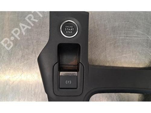 Switch PEUGEOT RIFTER 1.5 BlueHDi 130 | BP25450455I30 