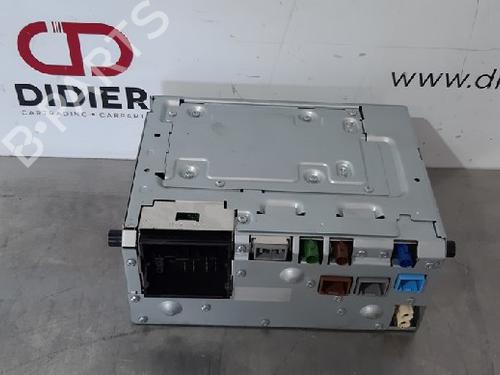 Used Radio VOLVO V40 Hatchback (525) D2 (120 hp) 15017778