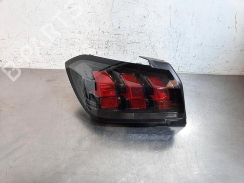 Used Left taillight PEUGEOT 208 II (UB_, UP_, UW_, UJ_) 1.5 BlueHDI 100 (102 hp) 30046951