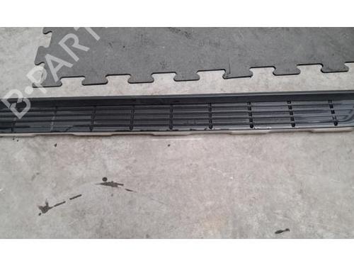 Used Right sideskirt Right sideskirt 36893056 36893056