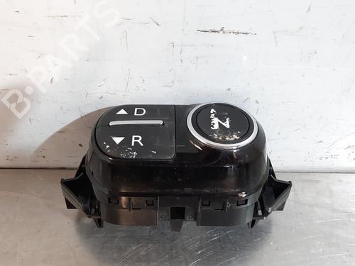 Used Gear lever CITROËN C4 CACTUS 1.6 BlueHDi 100 (99 hp) 15828164