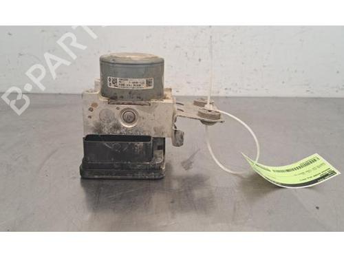 Used ABS pump NISSAN PRIMASTAR Van (X82) 2.0 dCi 150 (150 hp) 24185281