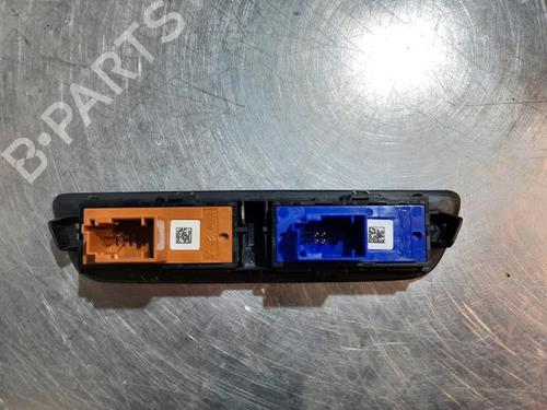Switch PEUGEOT 208 I (CA_, CC_) 1.2 VTI 82 | BP23627111I30