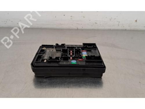 Used Fuse box RENAULT CAPTUR II (HF_) TCe 90 (HFM6) (91 hp) 29234180