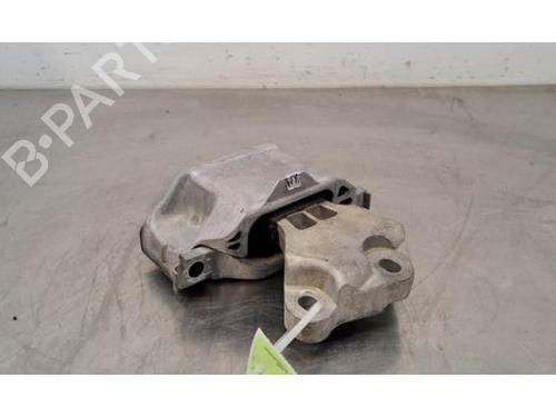 Used Engine mount VW CRAFTER Van (SY_, SX_) 2.0 TDI FWD (SYB, SYC, SYD) (140 hp) 30138850