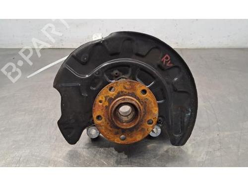 Used Right front steering knuckle AUDI Q3 (F3B) 35 TDI quattro (150 hp) 29388921