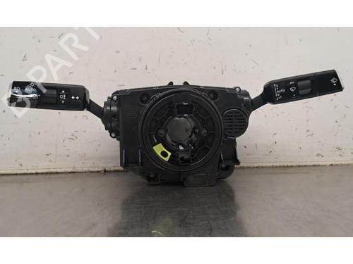 Used Steering column stalk PEUGEOT 3008 III (KA_, KB_, KC_) Hybrid 136 (KAHPYE) (136 hp) 30530603