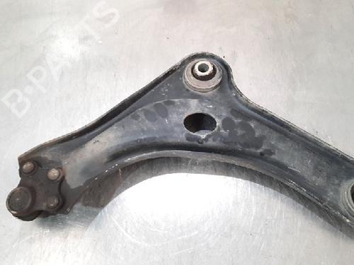 Right front suspension arm PEUGEOT 2008 I (CU_) 1.2 THP 110 / PureTech 110 | BP10888803M13 