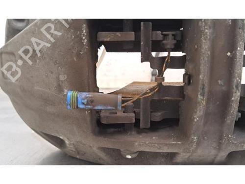 Right front brake caliper MERCEDES-BENZ C-CLASS (W206) C 300 e (206.054) | BP35997666M104 - Image 4