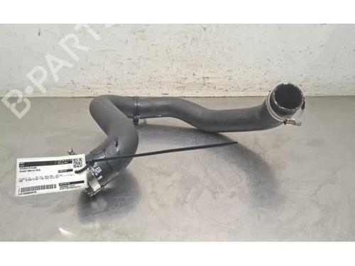 Used Intercooler pipe Intercooler pipe PEUGEOT 3008 II SUV (MC_, MR_, MJ_, M4_) 1.2 THP/ PureTech 130 (MRHNSM, MRHNSU, MRHNSJ, MRHNYW,... (131 hp) 40517886 40517886