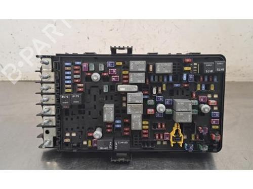 Used Fuse box Fuse box JEEP WRANGLER IV (JL) 2.0 4xe Plug-in Hybrid (JL74) (381 hp) 34200363 34200363
