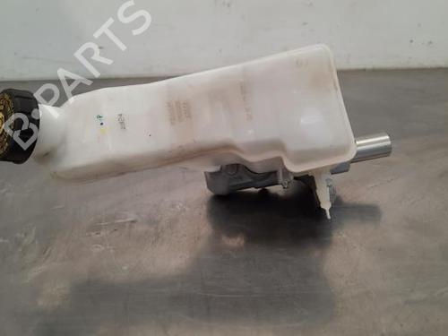 Used Brake master cylinder MERCEDES-BENZ CLA Coupe (C117) CLA 200 CDI / d (117.308) (136 hp) 23606289