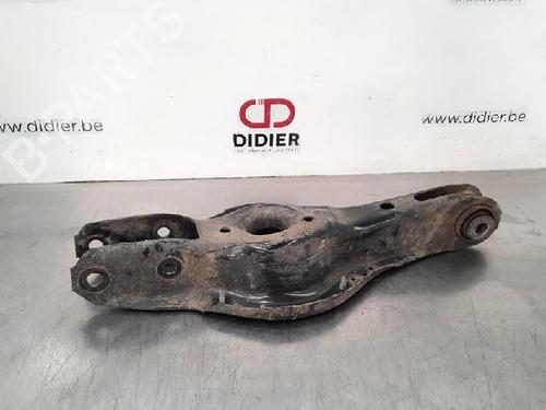 Venstre bak bærearm BMW 1 (F20) 116 d (116 hp) 10890447