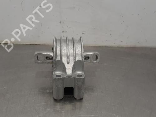 Used Engine mount BMW 5 (G60) i5 eDrive40 (340 hp) 19633146