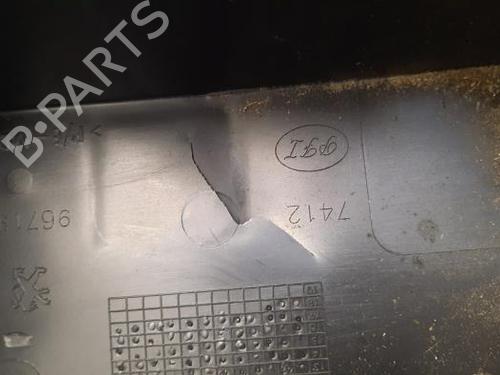 Fuse box PEUGEOT 208 I (CA_, CC_) 1.2 VTi 68 / PureTech 68 | BP23588713E1