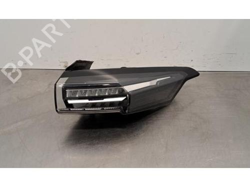 Højre baglygte PEUGEOT 308 SW III (FC_, FJ_, FR_, F4_, FN_) PureTech 130 (FRHNSL, FRHNST) (131 hp) 32664705