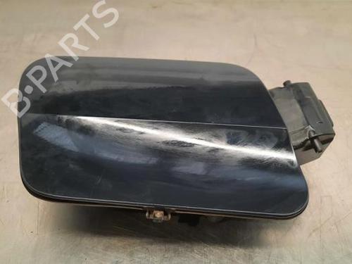 Używane Klapa wlewu paliwa PEUGEOT 3008 II SUV (MC_, MR_, MJ_, M4_) 1.5 BlueHDi 130 (131 hp) 23597014