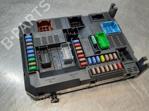 Fuse box PEUGEOT 208 I (CA_, CC_) 1.2 VTI 82 | BP15035017E1 