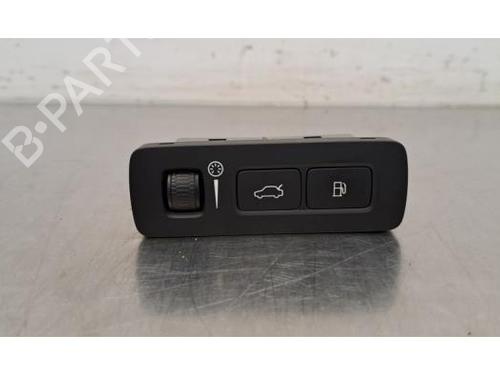 Used Switch VOLVO XC60 II (246) T8 Hybrid AWD (407 hp) 29524154
