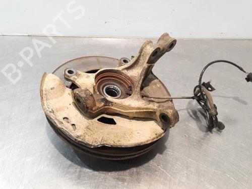 Used Right front steering knuckle TOYOTA YARIS (_P13_) 1.5 Hybrid (NHP130_, NHP130) (101 hp) 23579057