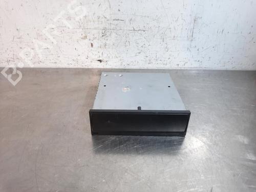 Used Radio VW TOURAN (5T1) 1.5 TSI (150 hp) 23641867