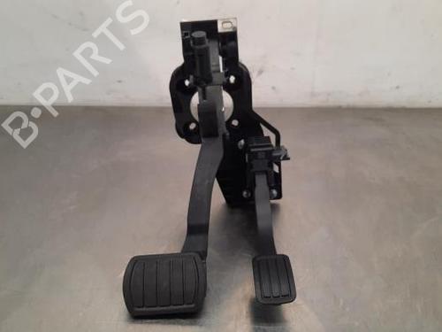 Used Pedal CITROËN C5 X (ND_, NC_) PureTech 130 (NCHNSP) (131 hp) 23602705