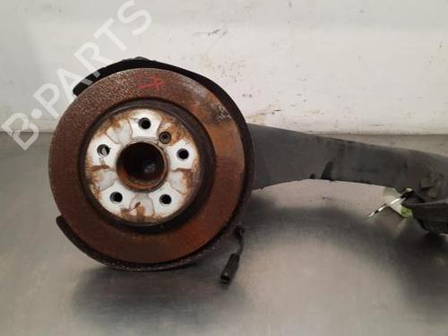 Used Left rear steering knuckle BMW 1 (F40) 118 d (150 hp) 23633557