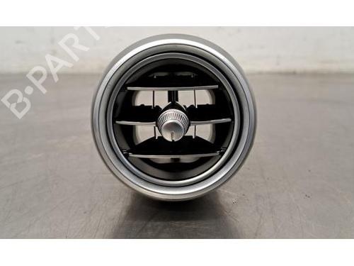 Air vent MERCEDES-BENZ C-CLASS (W205) C 200 d (205.001) A2058300301 | A2056805107